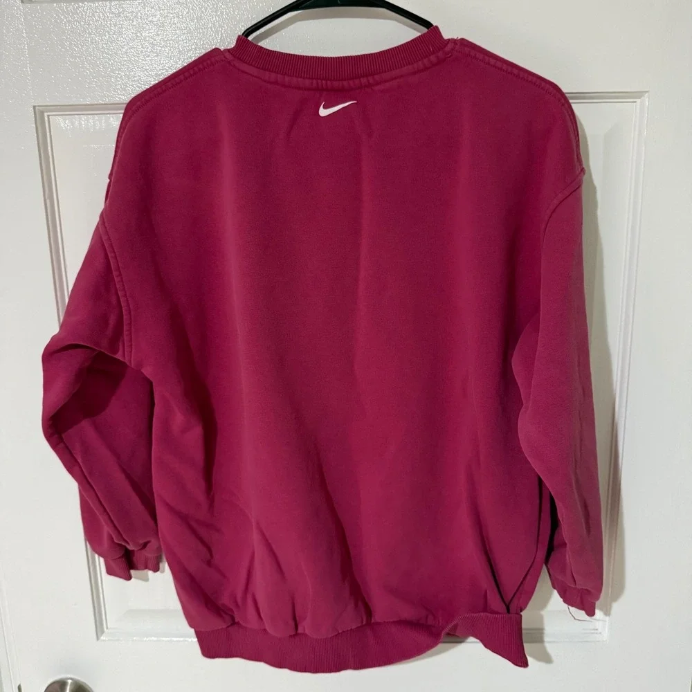 Nike Girls XL Magenta Pink Bubble Logo Graphic Crewneck Sweatshirt Pullover